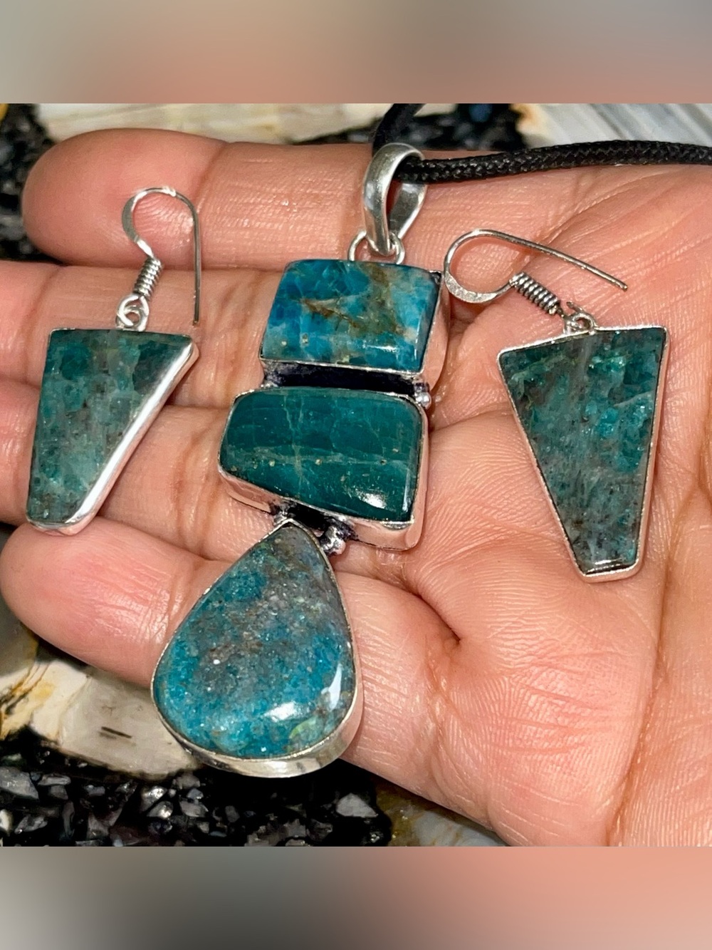 Blue Apatite Pendant & Earrings Set - Picture 9 of 17